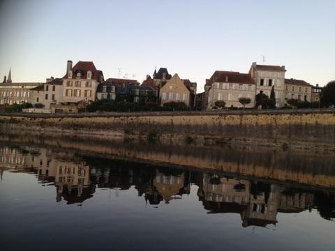 Appartement Chic & Charme Bergerac Exterior photo